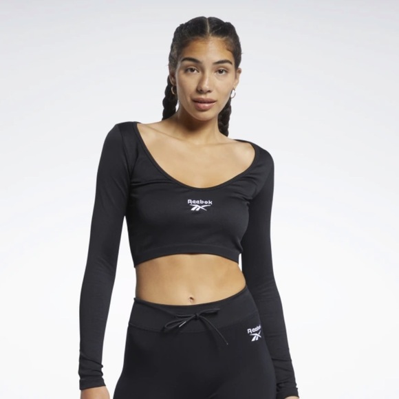 Reebok Tops - Size S | NWT REEBOK CLASSICS LONG SLEEVE SHIRT